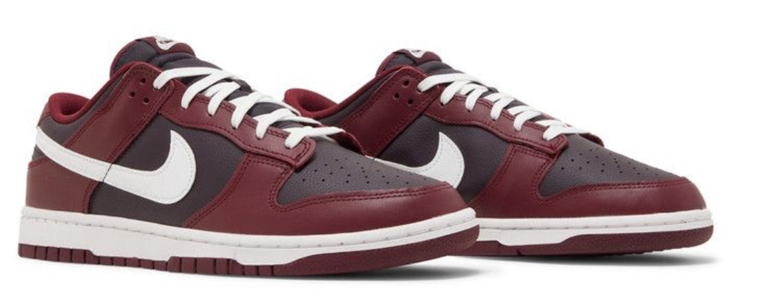 Dunk Low “Beetroot”
