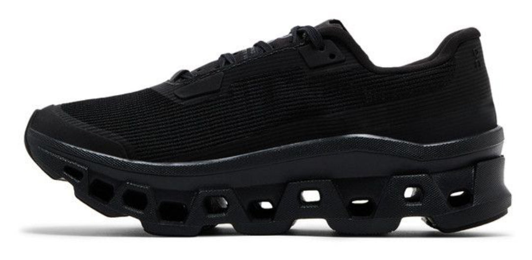 ON CLOUDMONSTER VOID “BLACK”