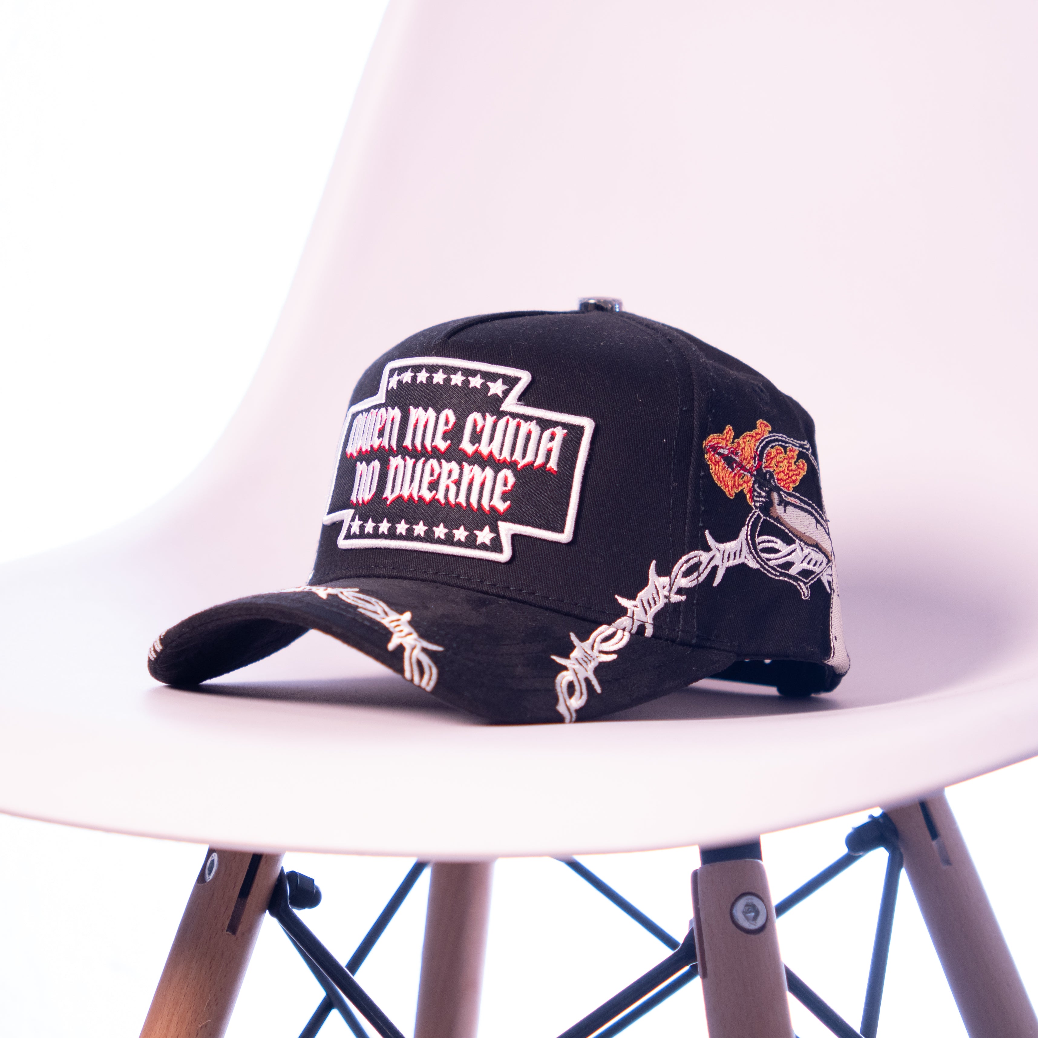 BAEZ X OSCAR MAYDÓN "QUIEN ME CUIDA NO DUERME"