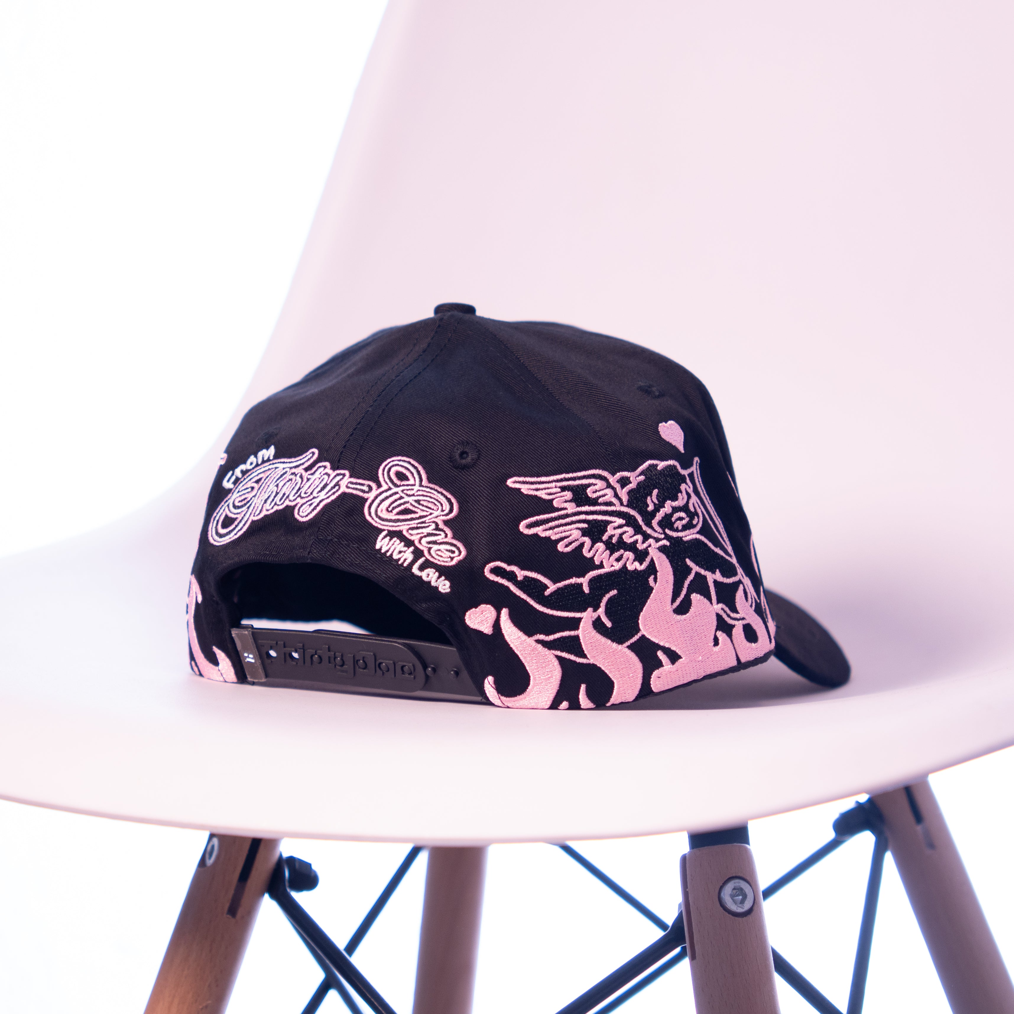 31 HATS “NY PEARLS SAN VALENTIN”