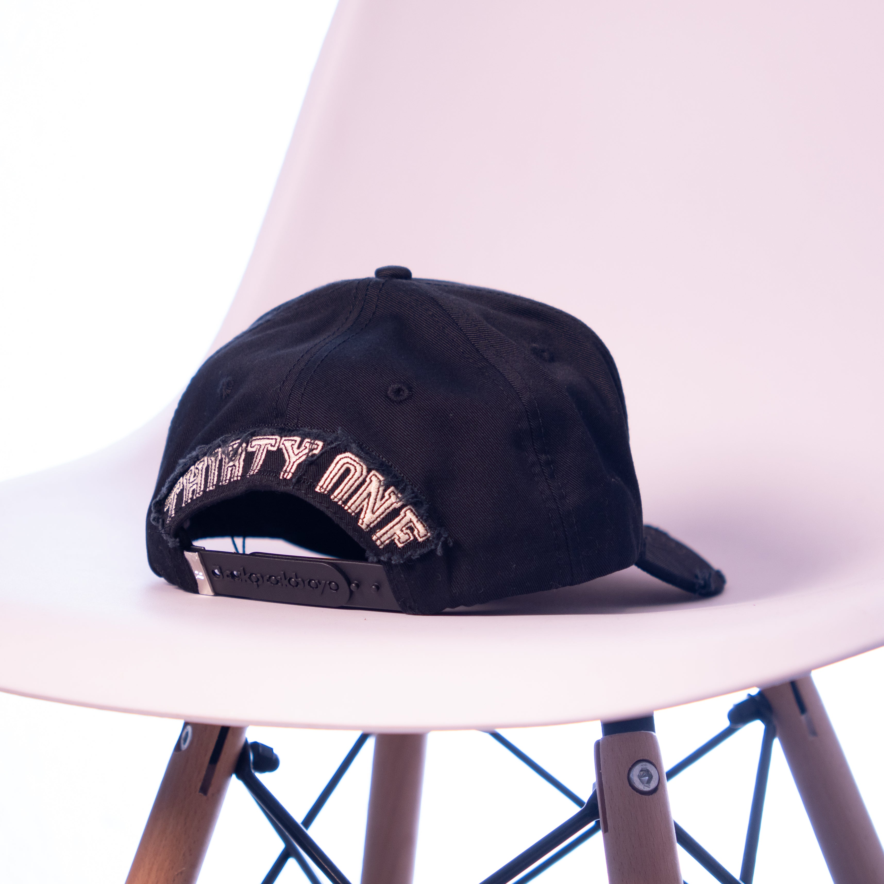 31 HATS X BACKPACKBOYZ (BLACK)