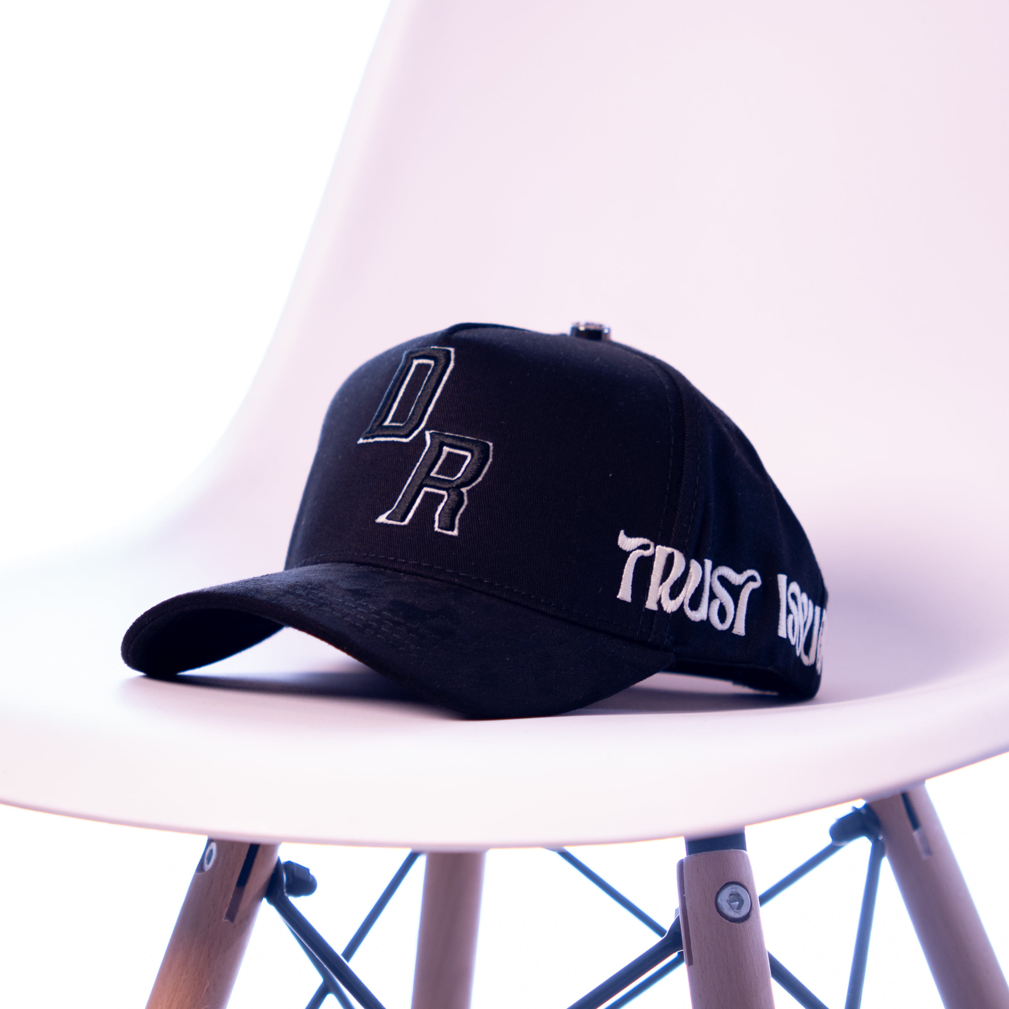 DREAMER HATS “TRUST ISSUES”