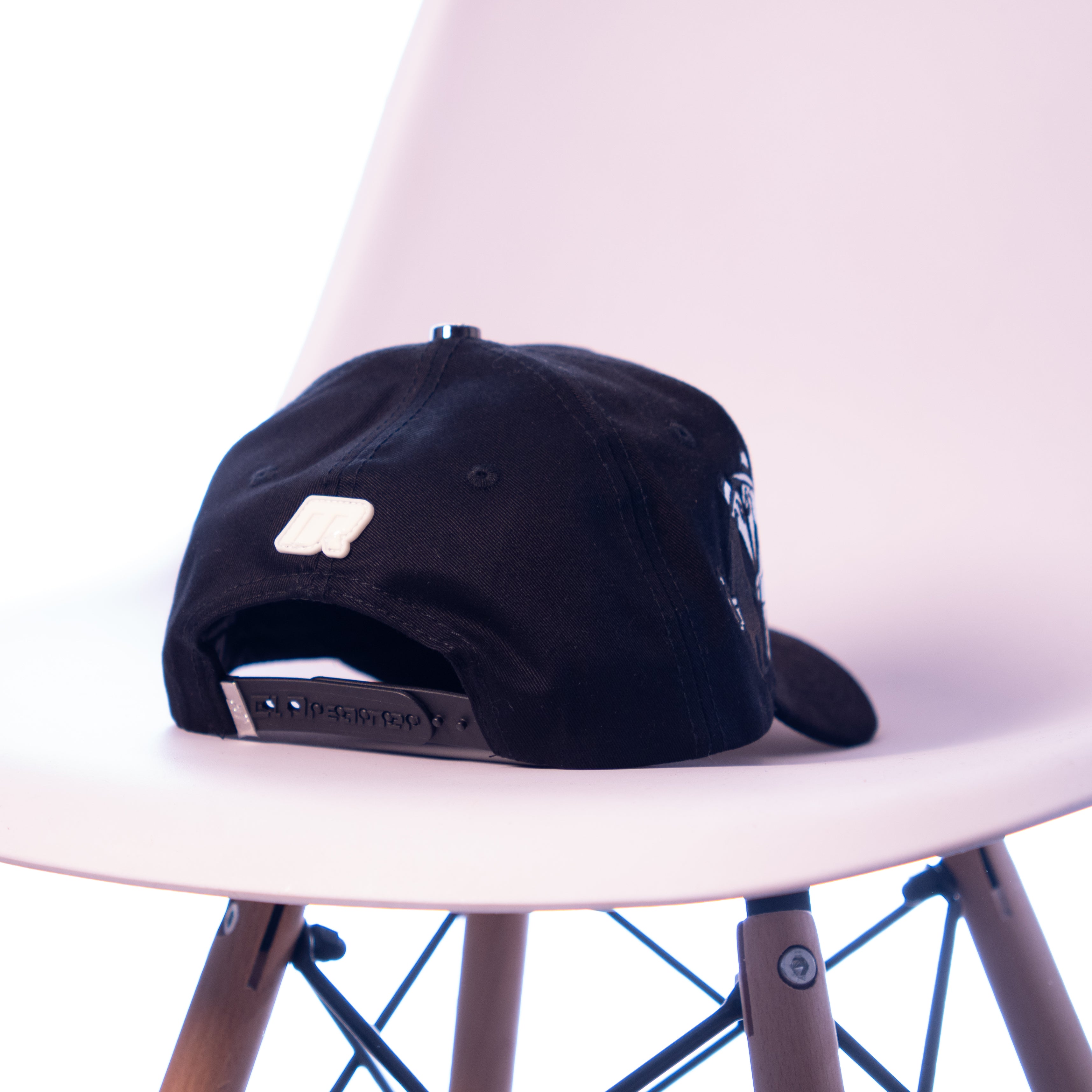 DREAMER HATS “TRUST ISSUES”