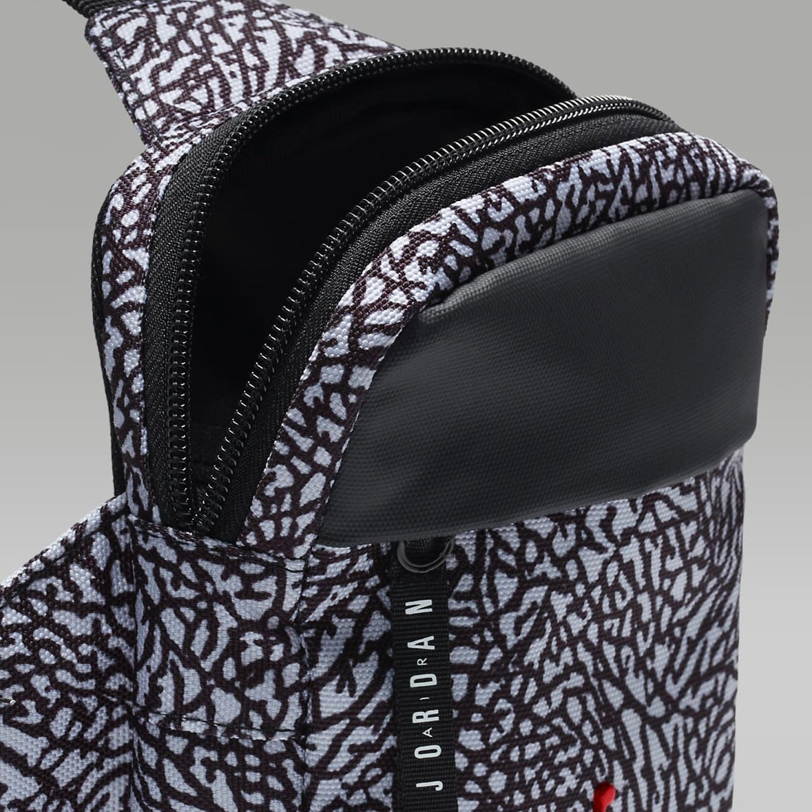 Jordan Airborne Hip Bag Elephant Print