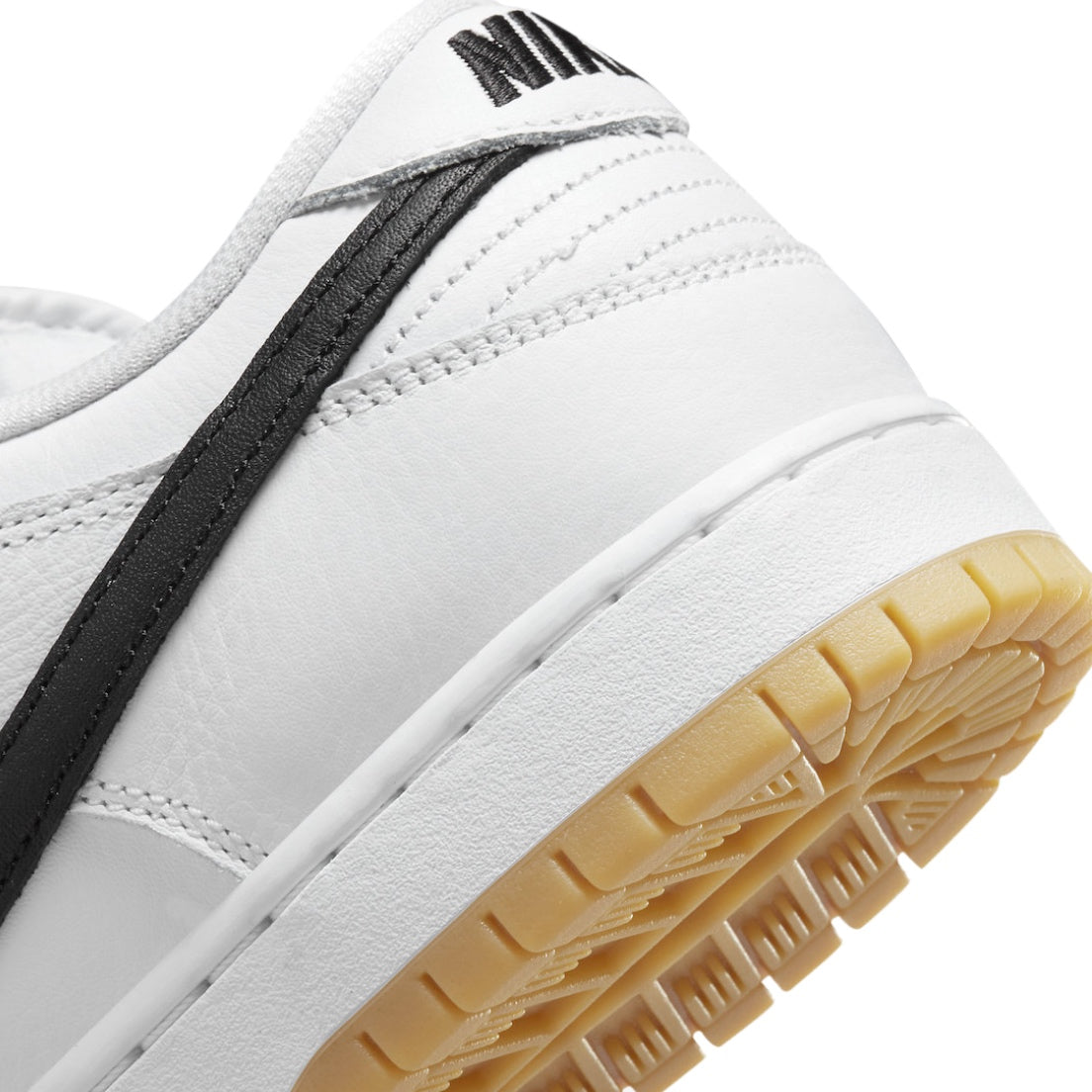 Nike SB Dunk Low “White Gum"