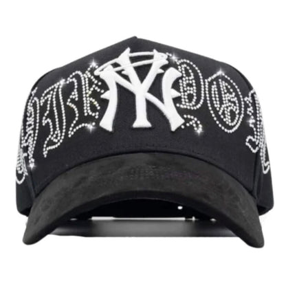 31 HATS “CRYSTAL WHITE”
