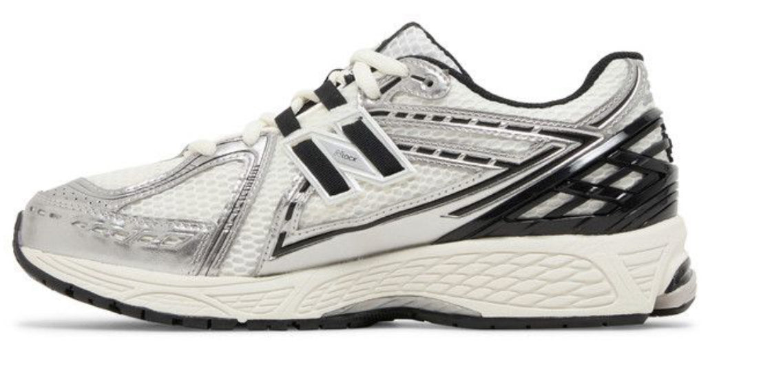 NEW BALANCE 1906R “SILVER METALLIC BLACK”