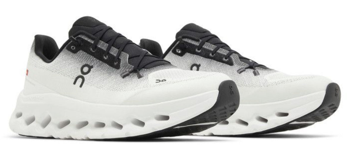 On Cloudtilt “Black Ivory”