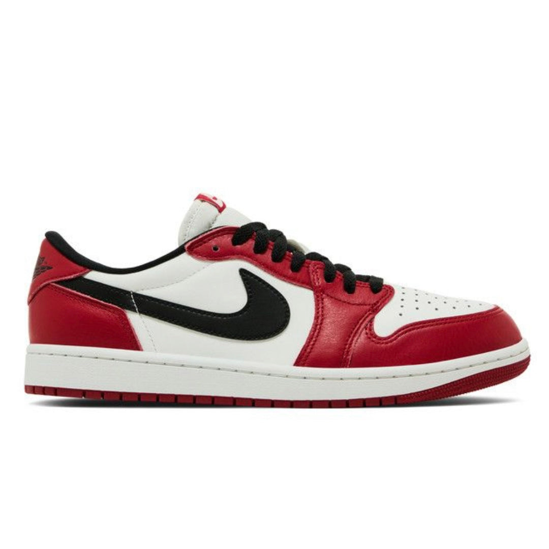 Jordan 1 Low “Chicago”